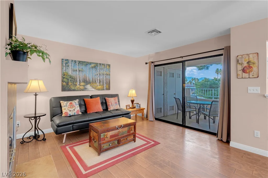 4861 Torrey Pines, Las Vegas, NV 89103