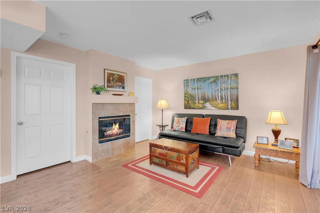 4861 Torrey Pines, Las Vegas, NV 89103