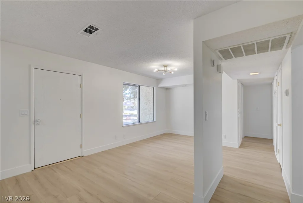 3251 Liahona, Las Vegas, NV 89121