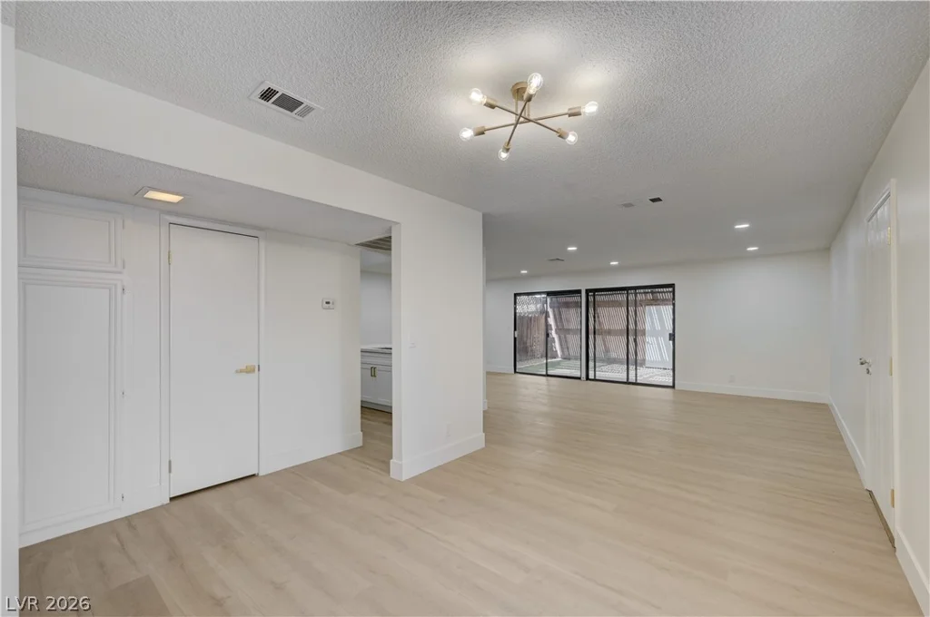 3251 Liahona, Las Vegas, NV 89121