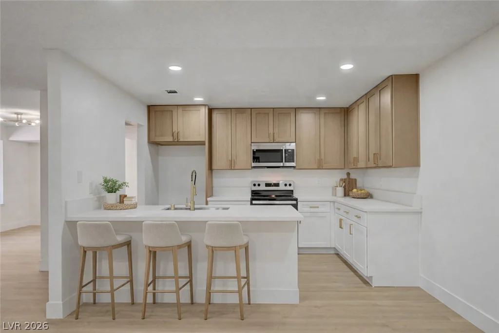 3251 Liahona, Las Vegas, NV 89121
