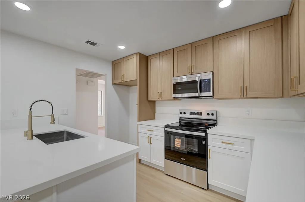 3251 Liahona, Las Vegas, NV 89121