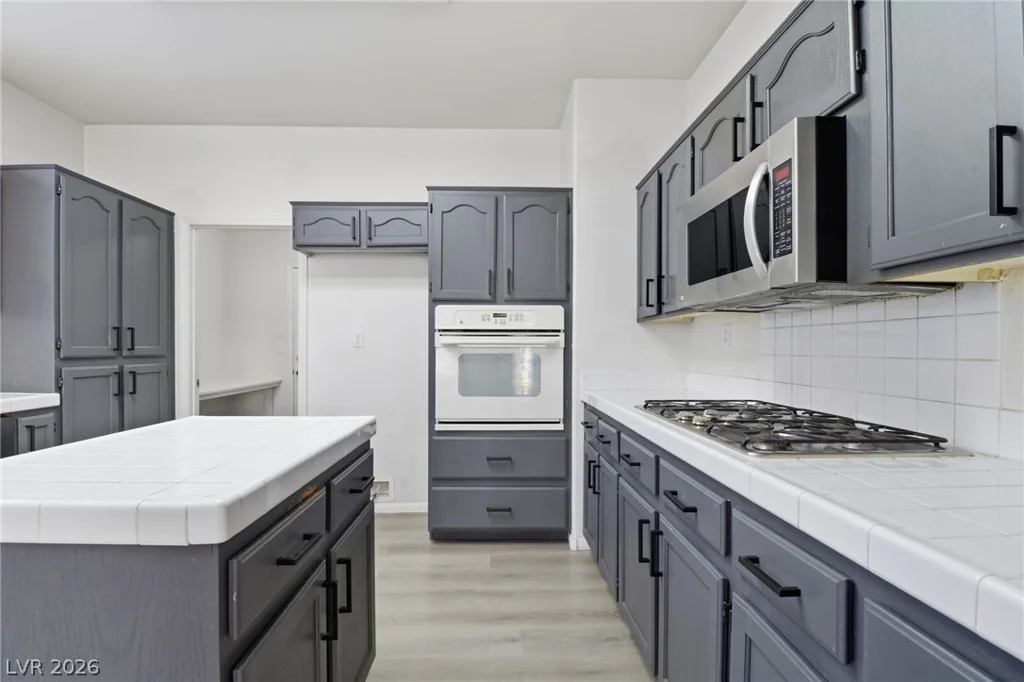 1891 Eagle Flight, Henderson, NV 89012