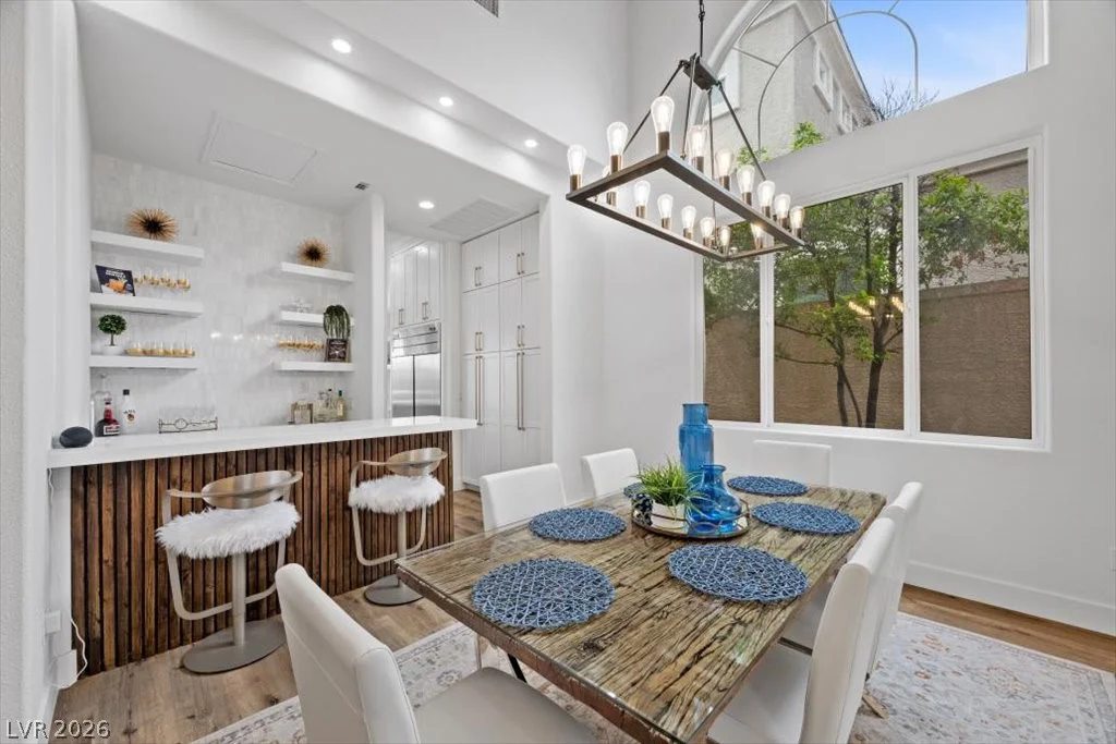 9521 Queen Charlotte, Las Vegas, NV 89145