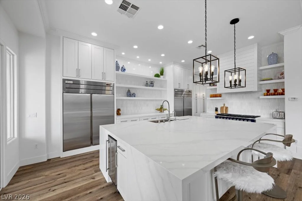 9521 Queen Charlotte, Las Vegas, NV 89145