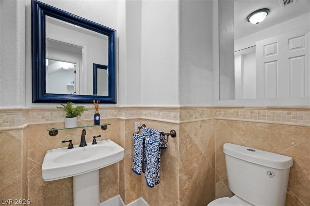 9521 Queen Charlotte, Las Vegas, NV 89145