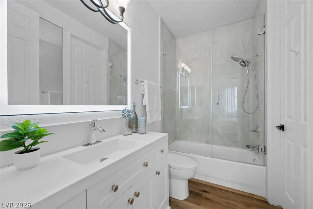 9521 Queen Charlotte, Las Vegas, NV 89145
