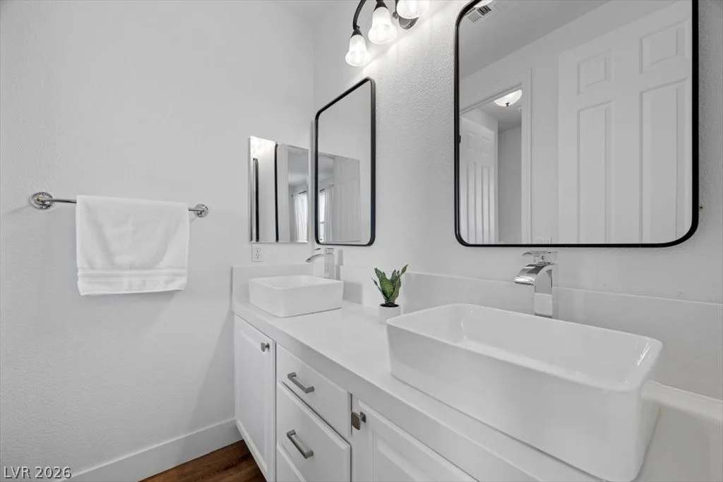9521 Queen Charlotte, Las Vegas, NV 89145
