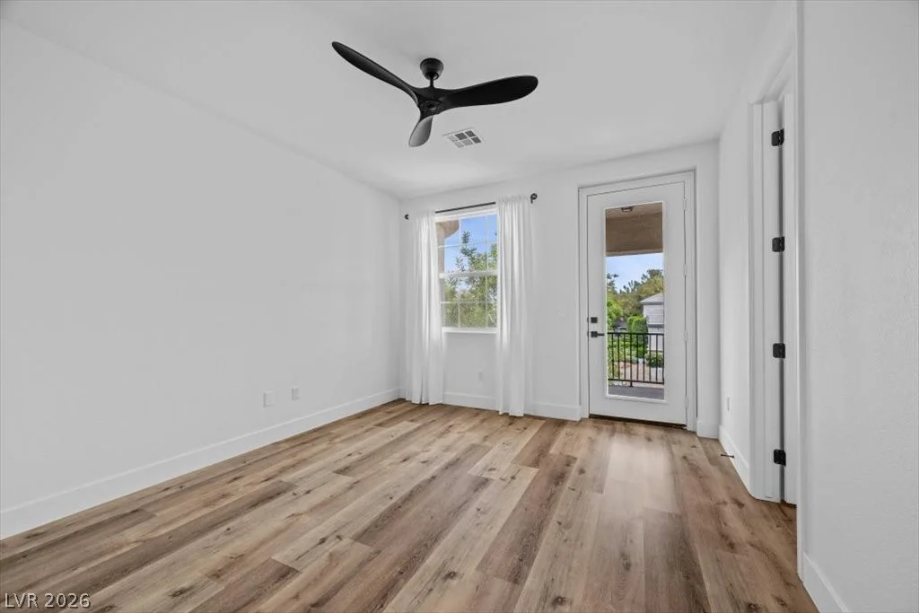 9521 Queen Charlotte, Las Vegas, NV 89145