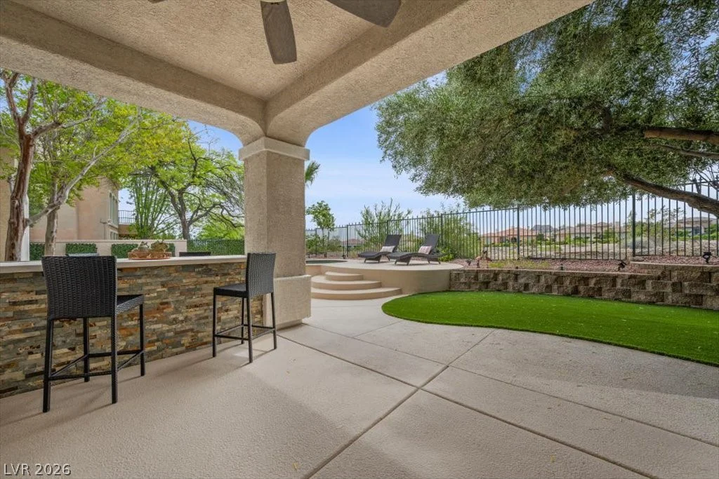 9521 Queen Charlotte, Las Vegas, NV 89145