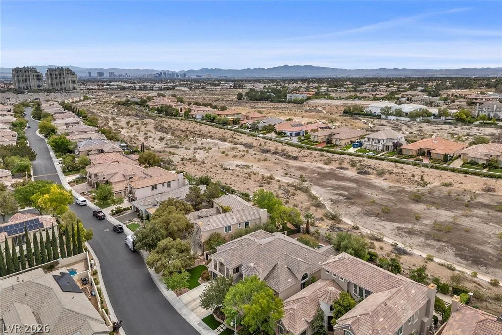 9521 Queen Charlotte, Las Vegas, NV 89145