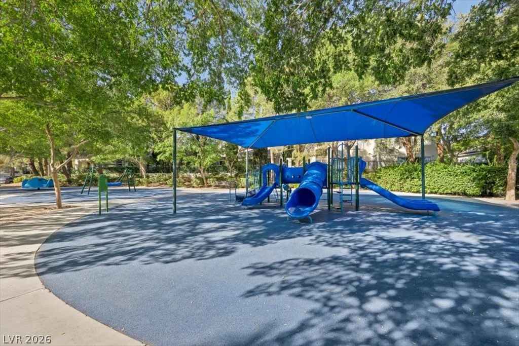 9521 Queen Charlotte, Las Vegas, NV 89145