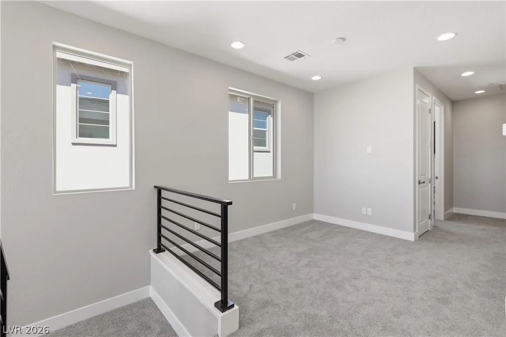 12131 Red Iris Ave, Las Vegas, NV 89138
