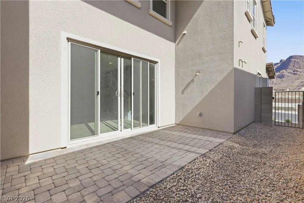 12143 Red Iris Ave, Las Vegas, NV 89138