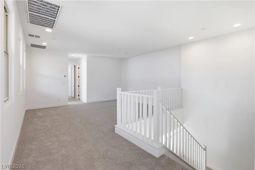 12143 Red Iris Ave, Las Vegas, NV 89138