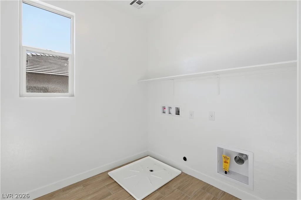 12143 Red Iris Ave, Las Vegas, NV 89138