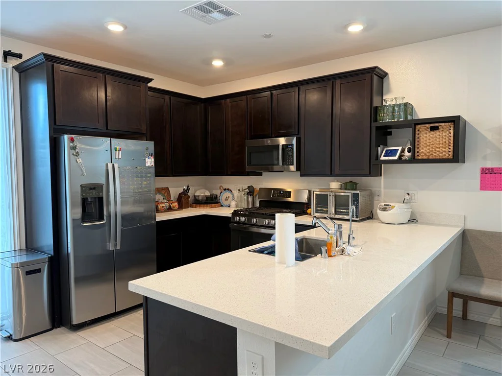 9447 Elmhurst Ridge, Las Vegas, NV 89143