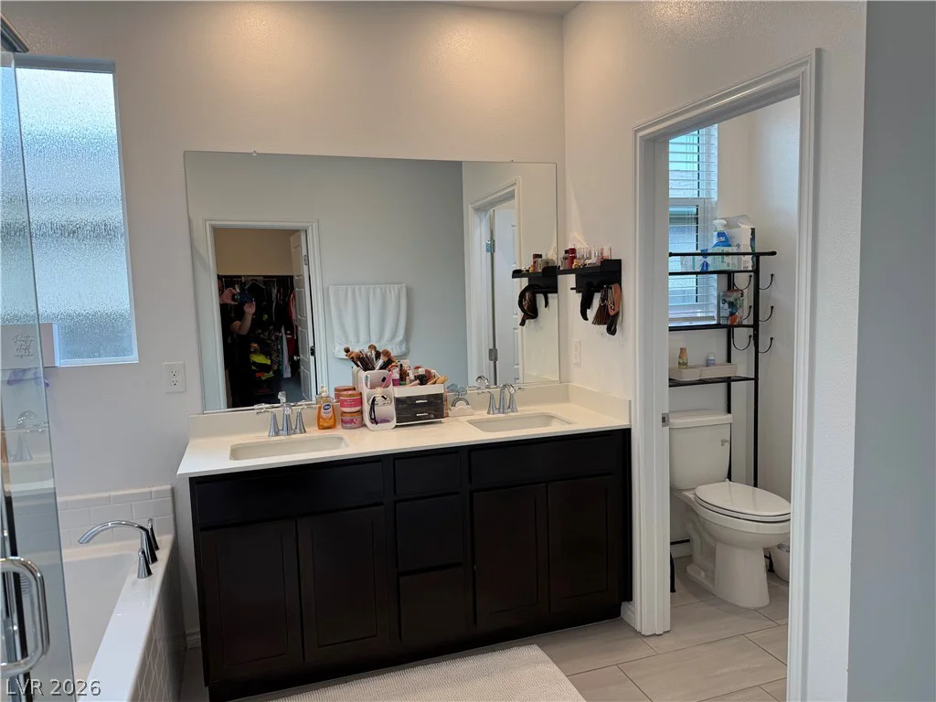 9447 Elmhurst Ridge, Las Vegas, NV 89143