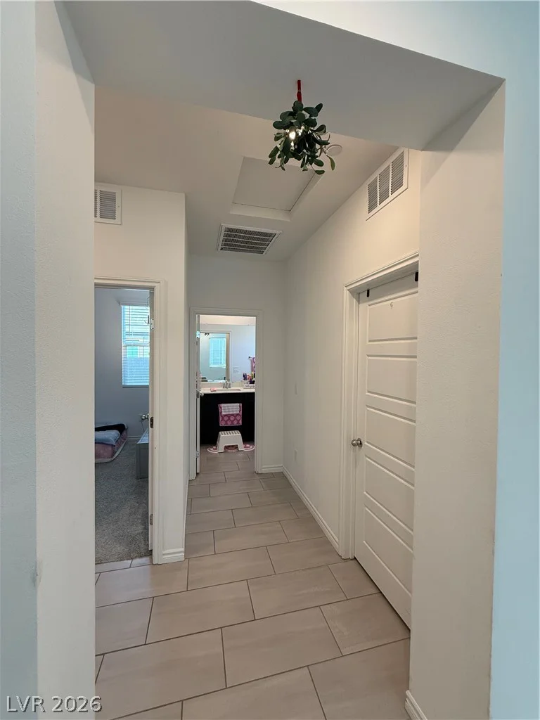 9447 Elmhurst Ridge, Las Vegas, NV 89143