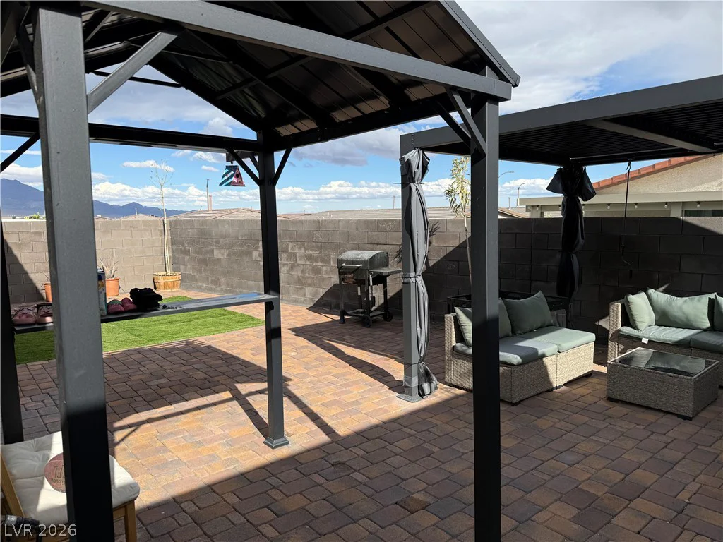 9447 Elmhurst Ridge, Las Vegas, NV 89143