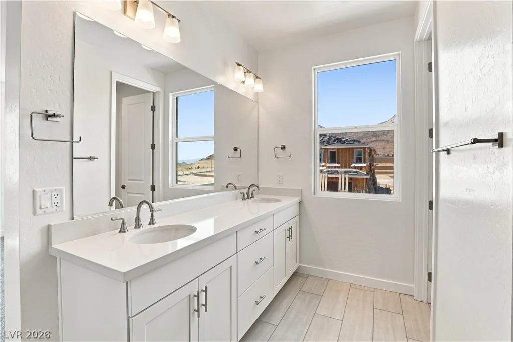 12123 Red Iris Ave, Las Vegas, NV 89138
