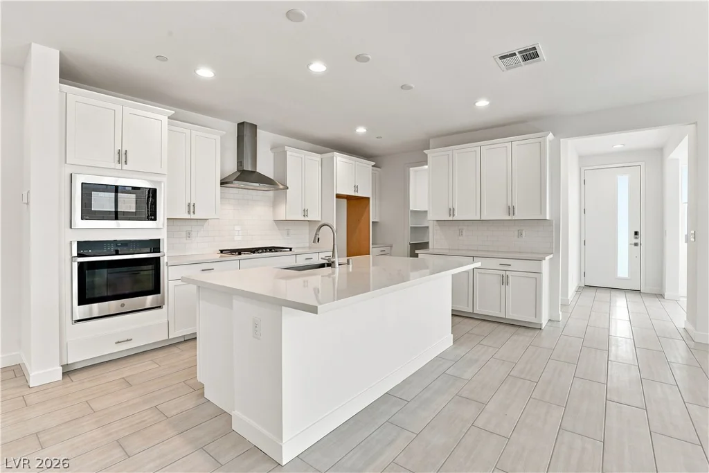 12123 Red Iris Ave, Las Vegas, NV 89138