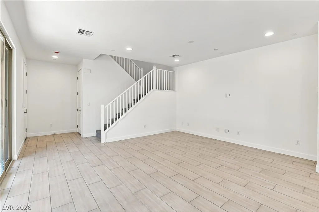 12123 Red Iris Ave, Las Vegas, NV 89138