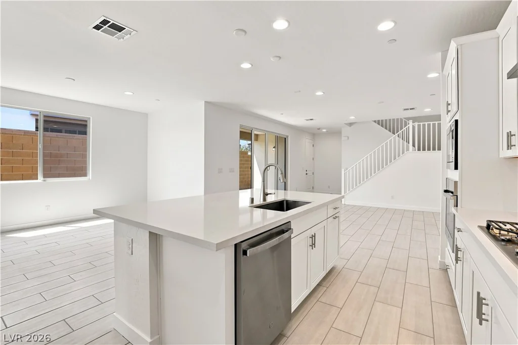 12123 Red Iris Ave, Las Vegas, NV 89138