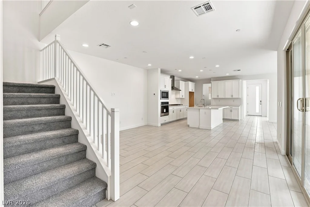 12123 Red Iris Ave, Las Vegas, NV 89138