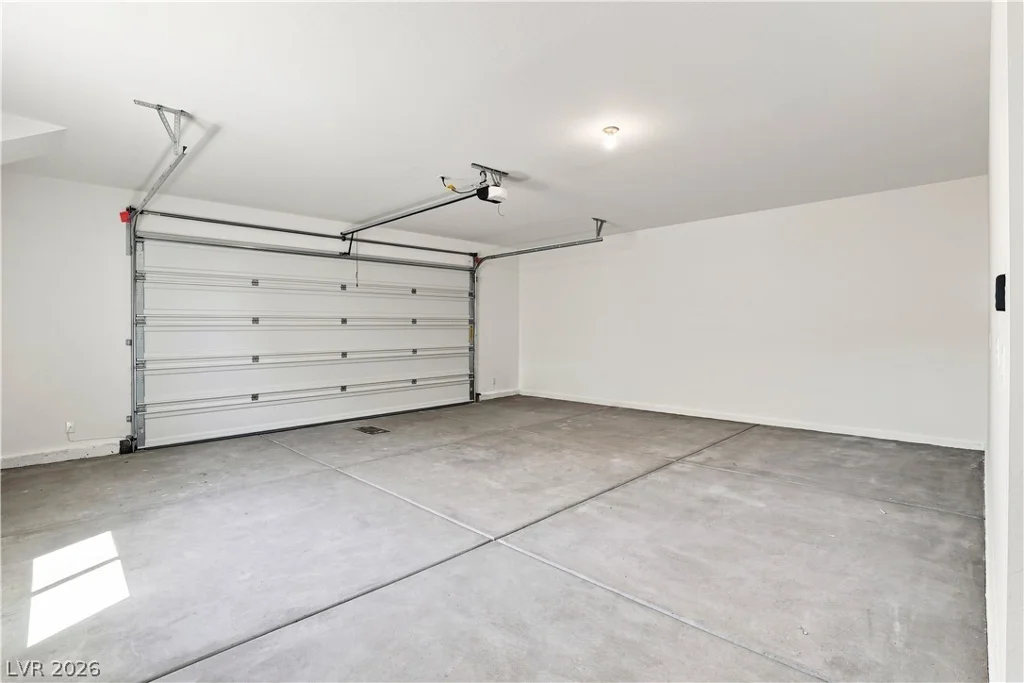 12123 Red Iris Ave, Las Vegas, NV 89138