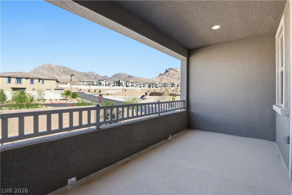 12147 Red Iris Ave, Las Vegas, NV 89138