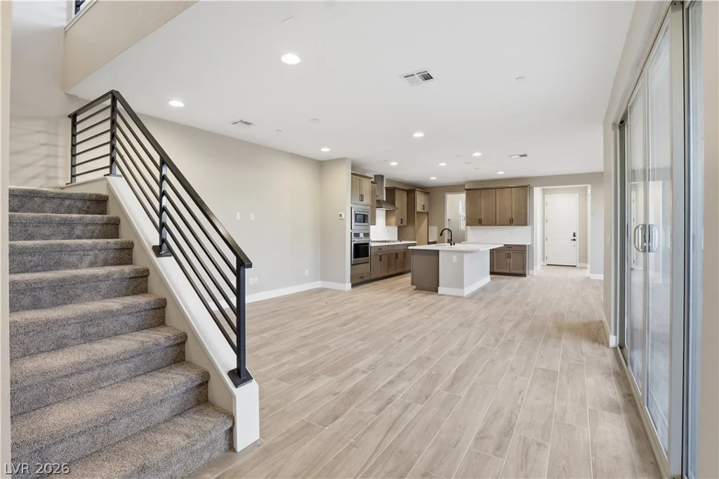 12147 Red Iris Ave, Las Vegas, NV 89138