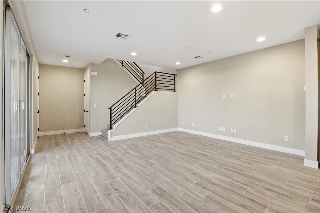 12147 Red Iris Ave, Las Vegas, NV 89138