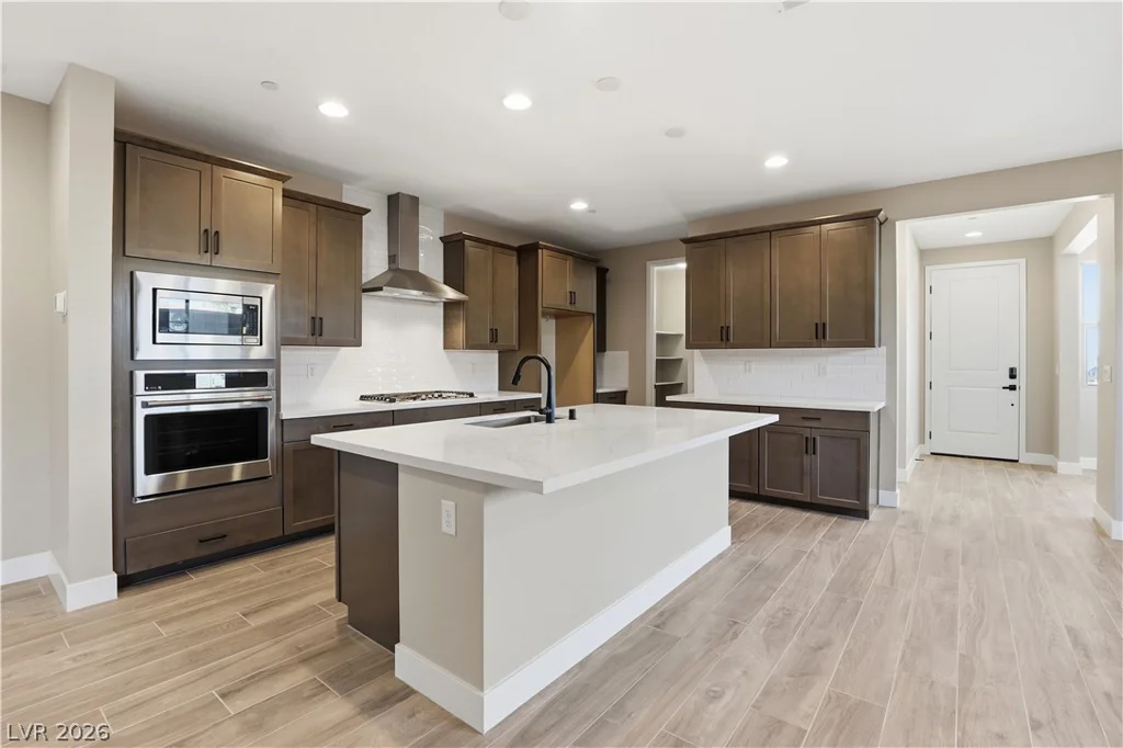 12147 Red Iris Ave, Las Vegas, NV 89138