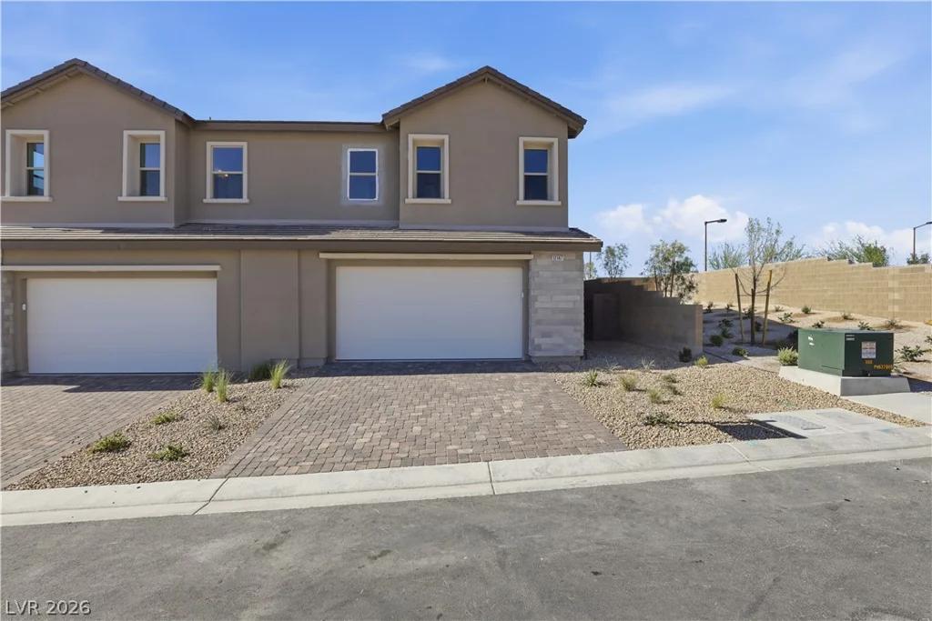12147 Red Iris Ave, Las Vegas, NV 89138