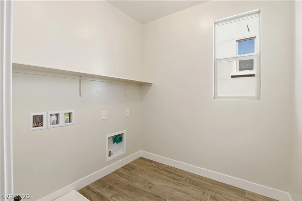 12139 Red Iris Ave, Las Vegas, NV 89138