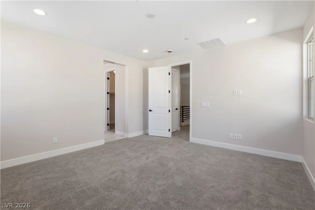 12139 Red Iris Ave, Las Vegas, NV 89138