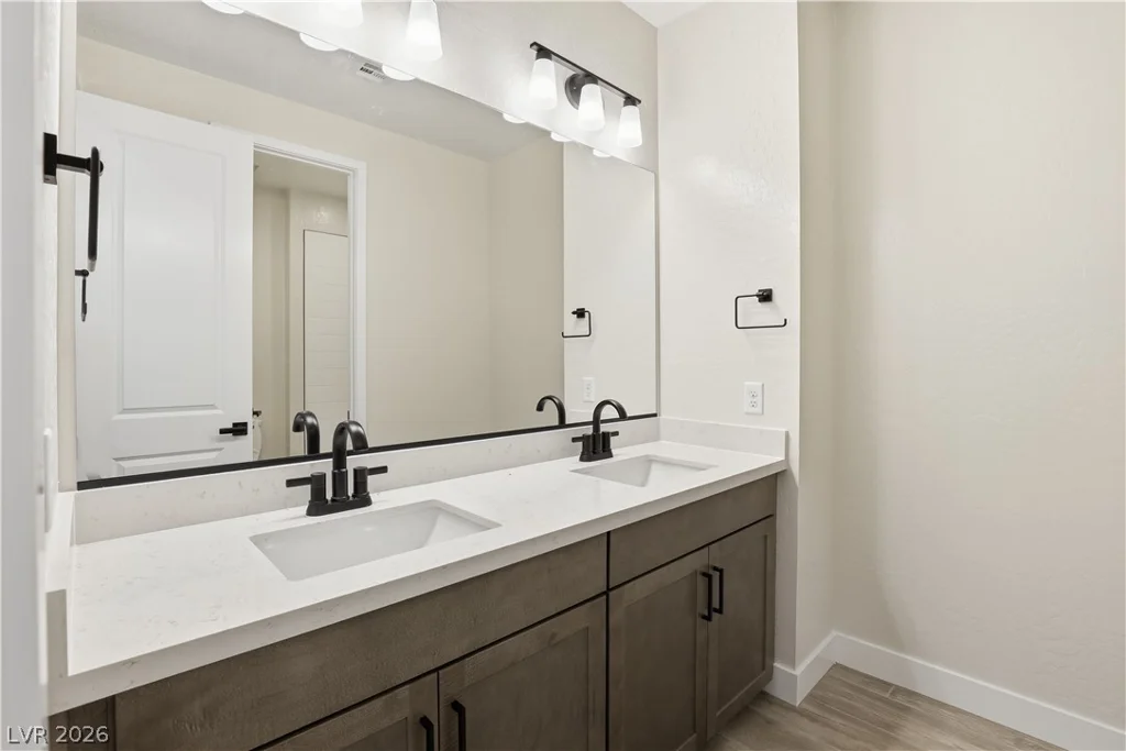 12139 Red Iris Ave, Las Vegas, NV 89138