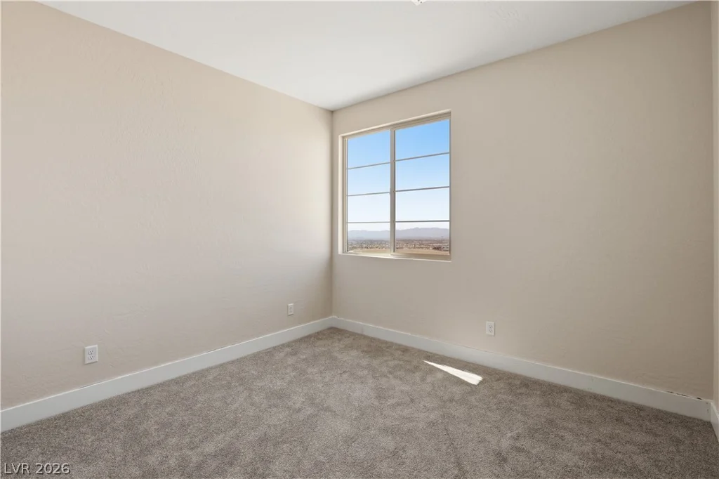 12139 Red Iris Ave, Las Vegas, NV 89138