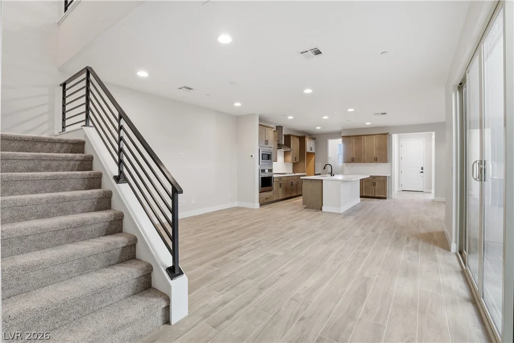 12139 Red Iris Ave, Las Vegas, NV 89138