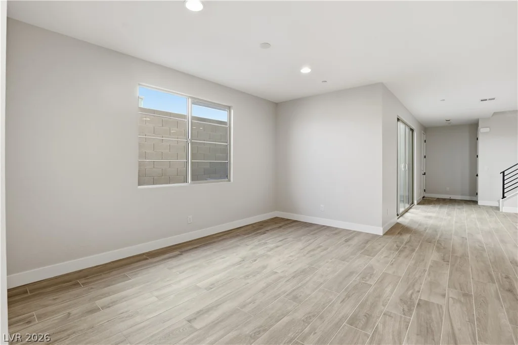 12139 Red Iris Ave, Las Vegas, NV 89138