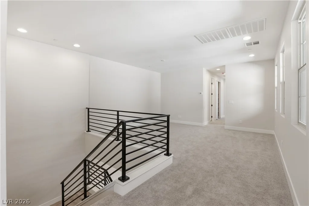 12139 Red Iris Ave, Las Vegas, NV 89138