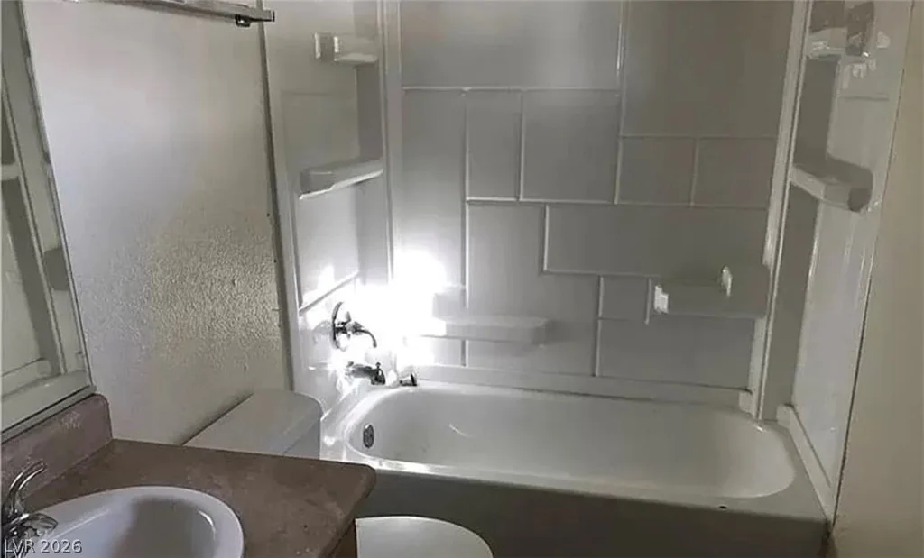 3258 GLENHURST, Las Vegas, NV 89121