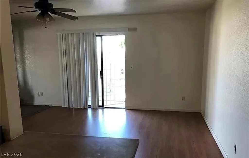 3258 GLENHURST, Las Vegas, NV 89121