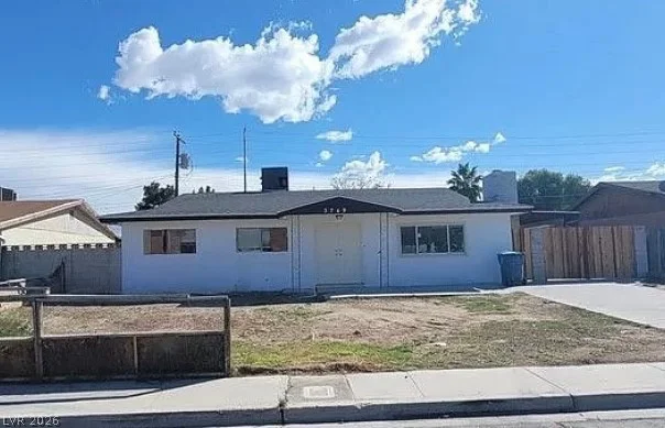 3749 Ponderosa, Las Vegas, NV 89115