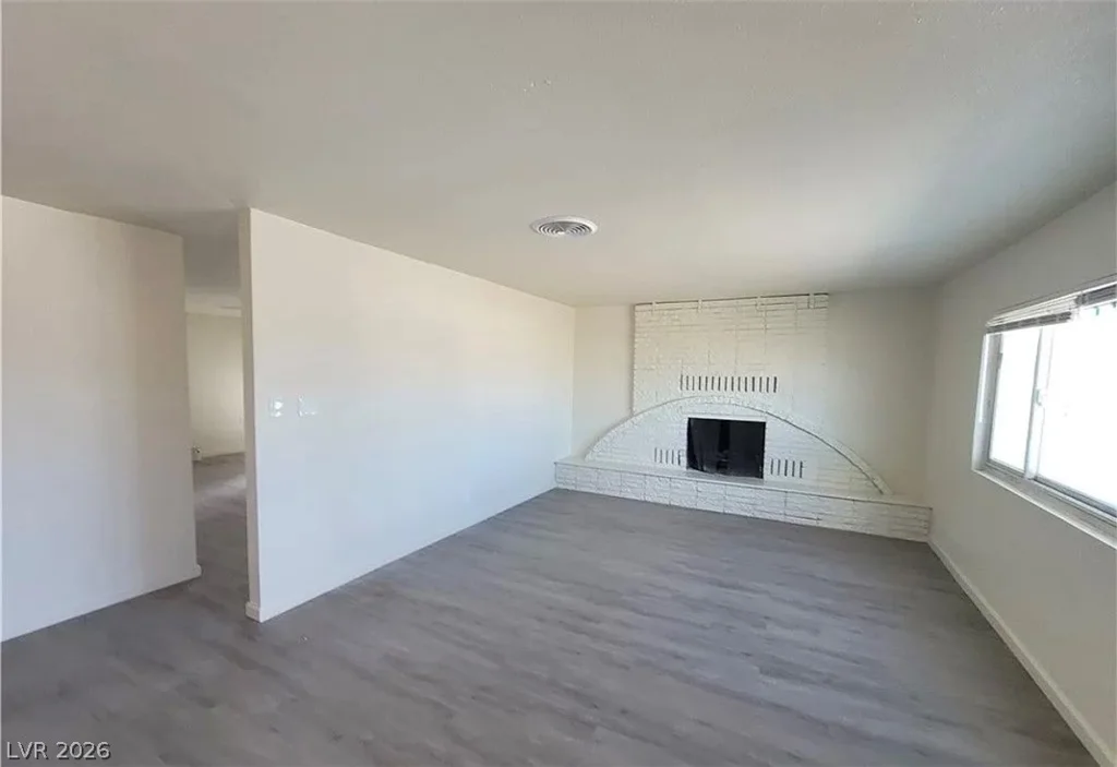3749 Ponderosa, Las Vegas, NV 89115