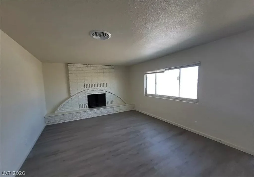 3749 Ponderosa, Las Vegas, NV 89115