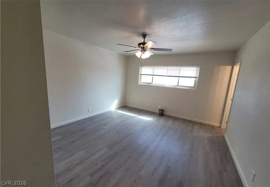 3749 Ponderosa, Las Vegas, NV 89115