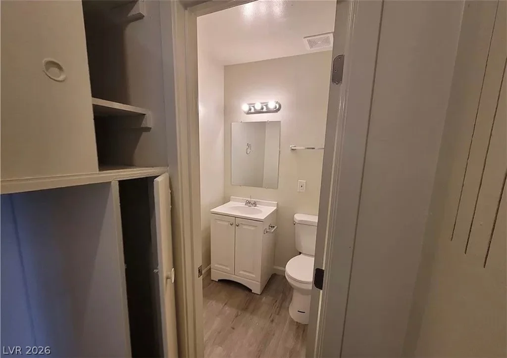 3749 Ponderosa, Las Vegas, NV 89115
