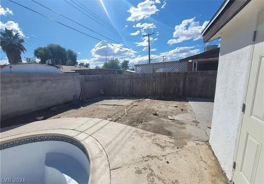 3749 Ponderosa, Las Vegas, NV 89115